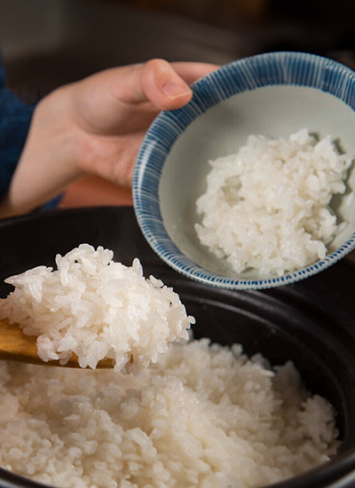 【公式】 和食 居酒屋 こだわりもん一家のプロモーション画像です。