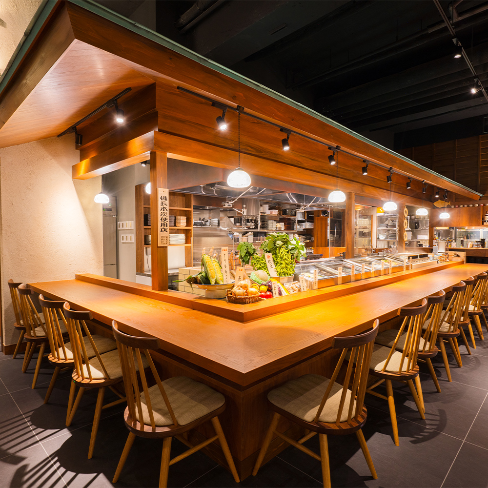 ライブ感満載のカウンター席