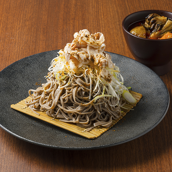 画像：花椒ラー油肉つけ蕎麦