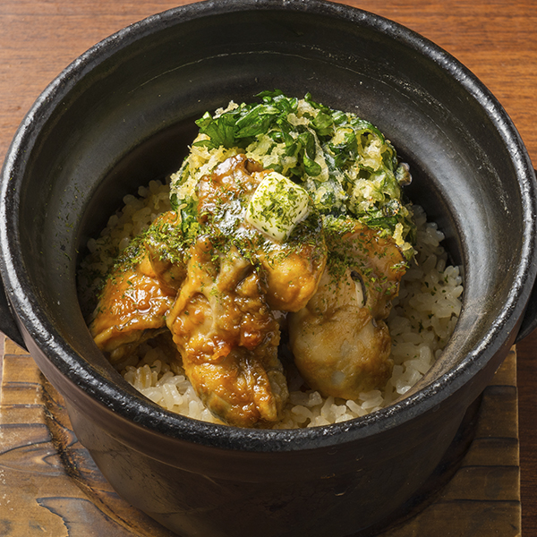 牡蠣と春菊のかき揚げ バター醤油土鍋飯の画像